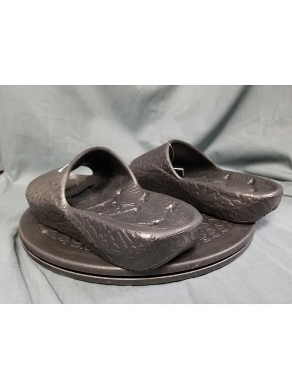 Jordan Franchise Shower Slides Black White HQ2163 001 Mens Size 8 NEW w/TAGS!